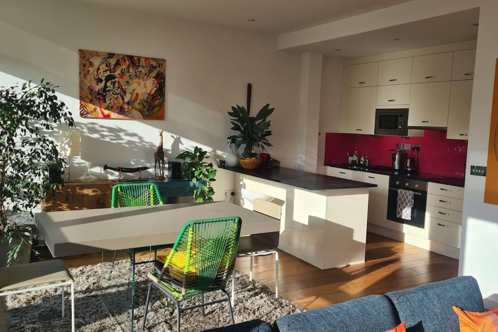 Luxurious Flat Sunny, Quiet, Design, Lift, Balcony Londres Exterior foto